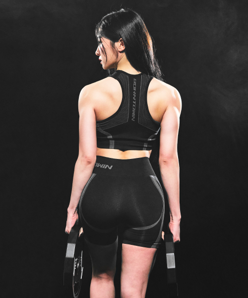 BORN TO WIN（ボーントゥウィン）の「W SYMBOL B ECLIPSE SEAMLESS BRA TOP [BLACK]（チューブトップ・レディース・その他・1/2）」の7枚目の写真