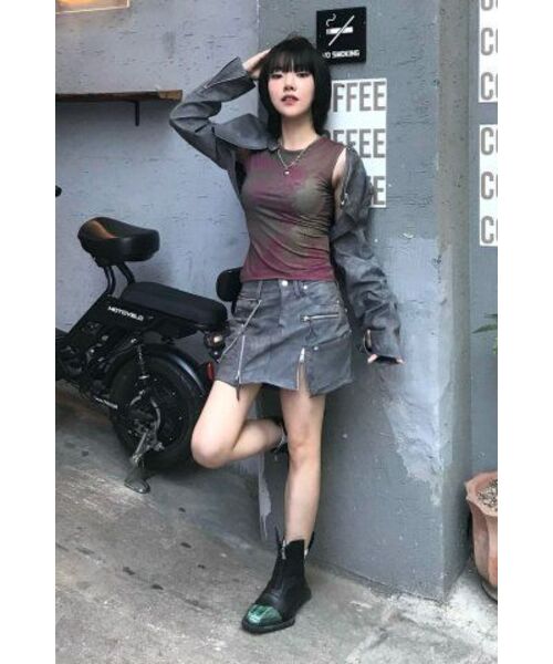 NOT4NERD(ノットフォーナード)の「W Vintage Leather Zipper Mini Skirt - Charcoal(スカート・レディース・その他・MEDIUM/SMALL)」の11枚目の写真
