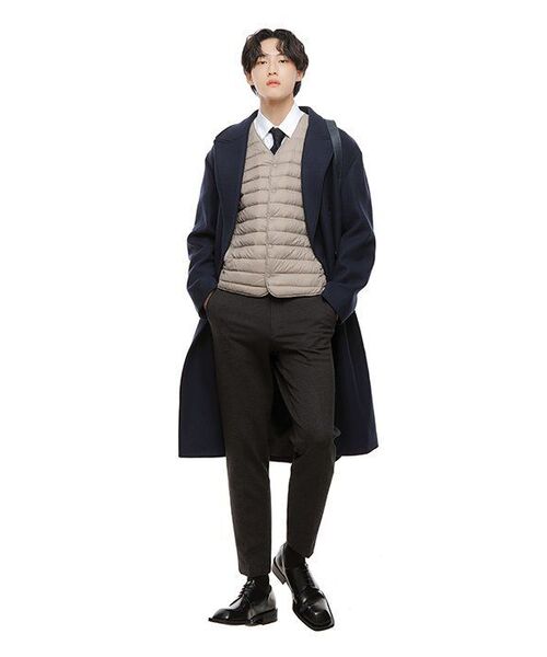 MUSINSA STANDARD（ムシンサスタンダード）の「Vネックライトダウンベスト[ベージュ]（ダウンベスト・メンズ・その他・28.5cm）」の8枚目の写真