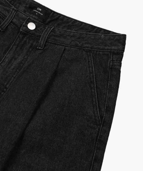 ESN(イーエスエヌ)の「エッセンシャルワンタックデニムショーツブラック(その他パンツ・メンズ・その他・LARGE/MEDIUM/X-LARGE)」の5枚目の写真