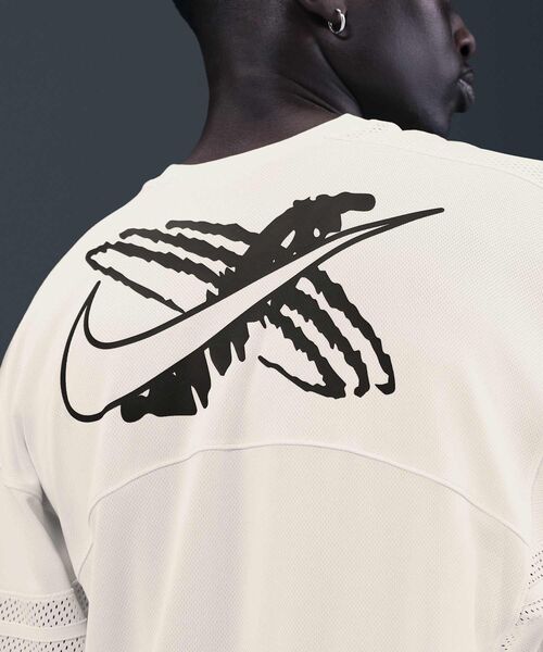 NIKE(ナイキ)の「ナイキ スポーツウェア メンズユニフォーム / Nike Sportswear Men's Jersey IM7587-047 Soft Pearl(ジャージ・メンズ・アイボリー系・2XL/L/M/S/XL)」の5枚目の写真