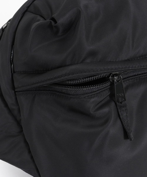ADAM PATEK(アダムパテック)の「【ADAMPATEK/アダムパテック】bright twill BIG body bag / ブライトツイル配色ビッグボディバッグ(ボディバッグ/ウエストポーチ・メンズ・ブラック/グレー・FREE)」の4枚目の写真