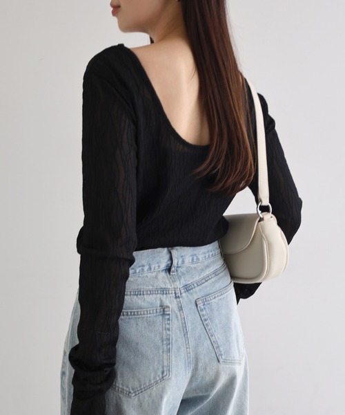 andme(アンドミー)の「【選べるネックデザイン】長袖チュールシアートップス(Tシャツ/カットソー・レディース・ブラック系/ブラウン/アイボリー系/ブラック/アイボリー/ブラウン系・M)」の4枚目の写真