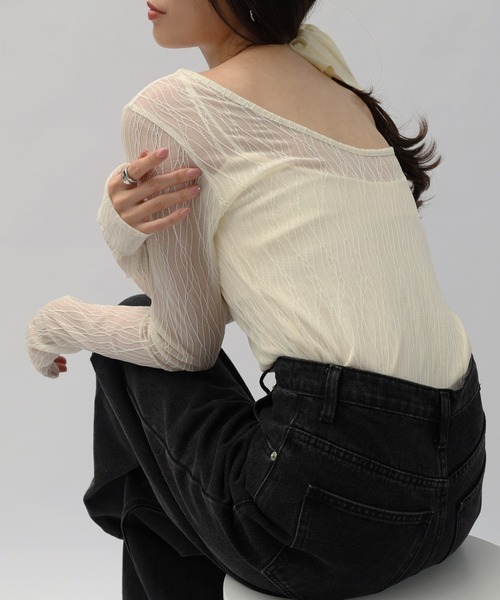 andme(アンドミー)の「【選べるネックデザイン】長袖チュールシアートップス(Tシャツ/カットソー・レディース・ブラック系/ブラウン/アイボリー系/ブラック/アイボリー/ブラウン系・M)」の6枚目の写真