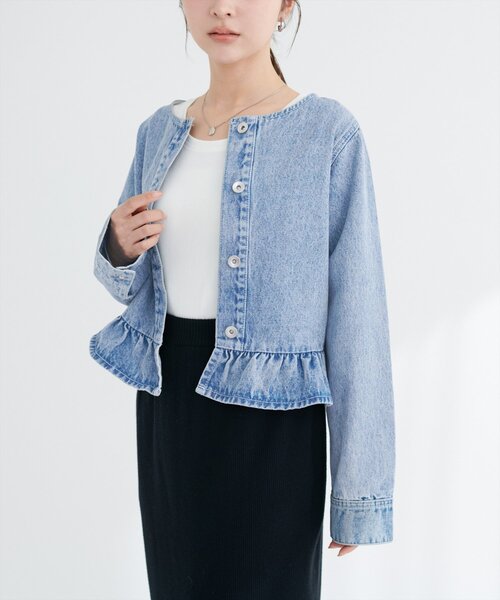 natural couture(ナチュラルクチュール)の「ノーカラーペプラムデニムジャケット(デニムジャケット・レディース・オフホワイト/ブルー/インディゴブルー・FREE)」の21枚目の写真
