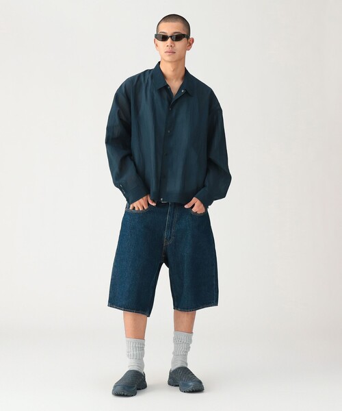 BEAMS(ビームス)の「ショートレングス シアー コーチシャツ【ワイドショートフィット】(シャツ/ブラウス・メンズ・グレー/ネイビー・S/M/L/XL)」の7枚目の写真