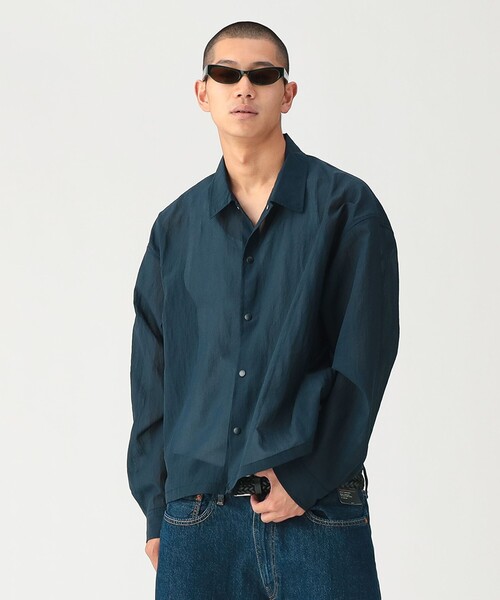 BEAMS(ビームス)の「ショートレングス シアー コーチシャツ【ワイドショートフィット】(シャツ/ブラウス・メンズ・グレー/ネイビー・S/M/L/XL)」の15枚目の写真
