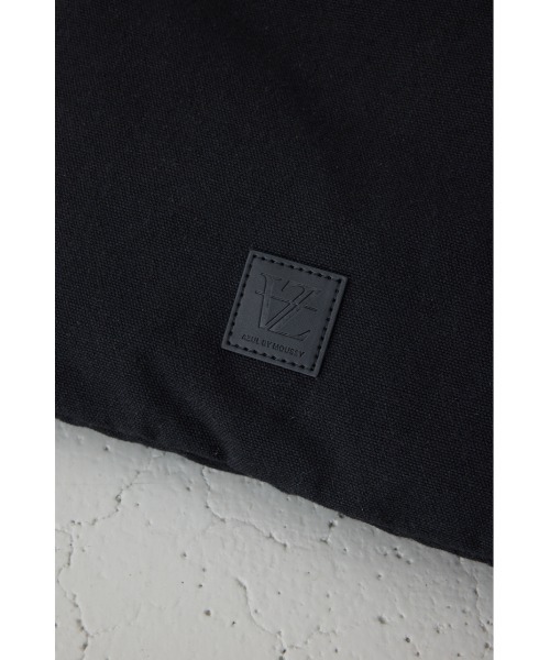 AZUL by moussy（アズールバイマウジー）の「アップリケナップサック（バックパック/リュック・メンズ・ブラック/ベージュ系その他・FREE）」の7枚目の写真