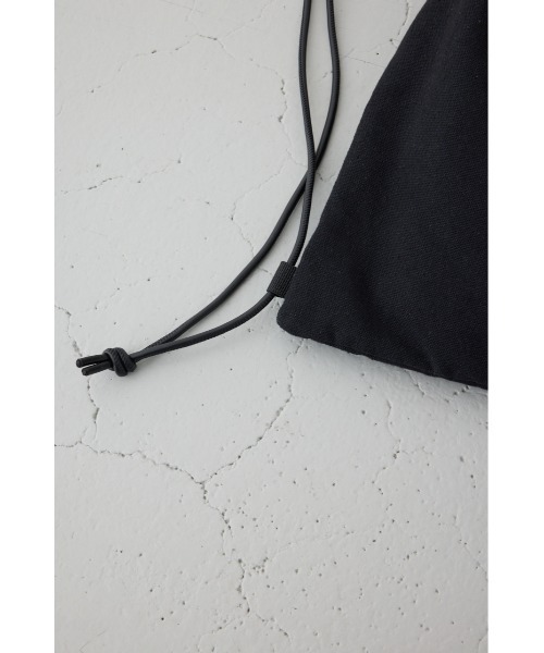 AZUL by moussy（アズールバイマウジー）の「アップリケナップサック（バックパック/リュック・メンズ・ブラック/ベージュ系その他・FREE）」の9枚目の写真