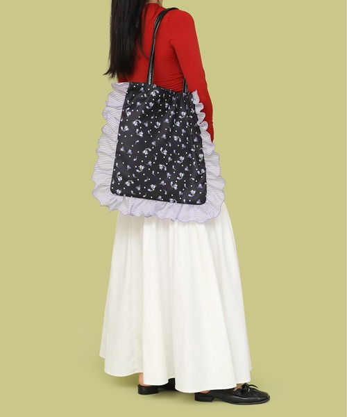 Casselini（キャセリーニ）の「Casselini(キャセリーニ)花柄プリントトート（トートバッグ・レディース・グリーン/ブラック/ブルー・FREE）」の10枚目の写真