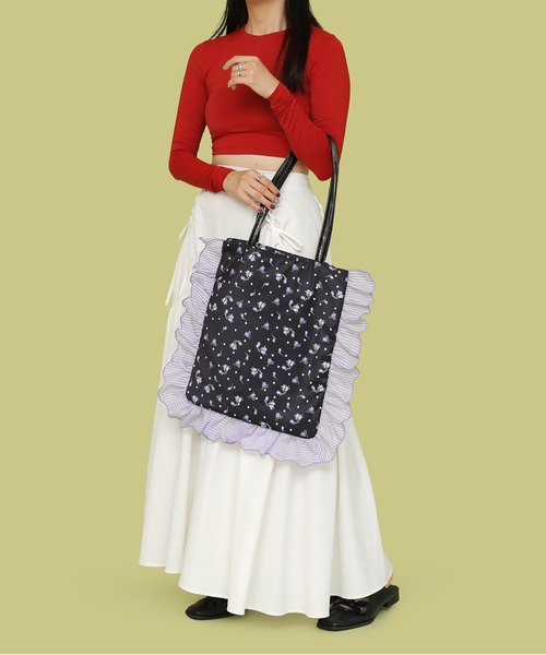 Casselini（キャセリーニ）の「Casselini(キャセリーニ)花柄プリントトート（トートバッグ・レディース・グリーン/ブラック/ブルー・FREE）」の13枚目の写真