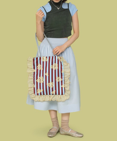 Casselini（キャセリーニ）の「Casselini(キャセリーニ)花柄プリントトート（トートバッグ・レディース・グリーン/ブラック/ブルー・FREE）」の8枚目の写真