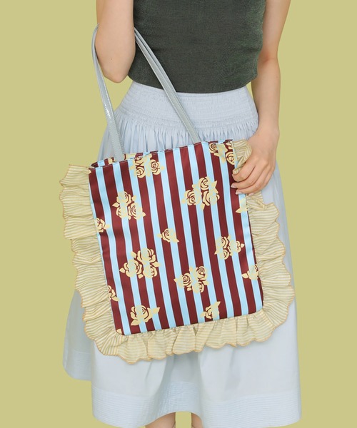 Casselini（キャセリーニ）の「Casselini(キャセリーニ)花柄プリントトート（トートバッグ・レディース・グリーン/ブラック/ブルー・FREE）」の5枚目の写真