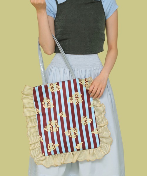 Casselini（キャセリーニ）の「Casselini(キャセリーニ)花柄プリントトート（トートバッグ・レディース・グリーン/ブラック/ブルー・FREE）」の6枚目の写真