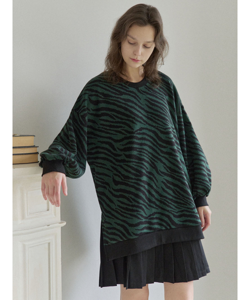 AVANT-G(アバン)の「Zebra Oversize Knit - GREEN(ニット/セーター・レディース・その他・FREE)」の3枚目の写真