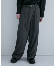 KIRYU（キリュウ）の「BELTED CURVED SLACKS (GRAY)（スラックス）」