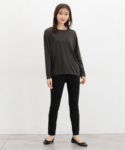 Honeys（ハニーズ）の「後ろタックチュニックＴ（Tシャツ/カットソー・レディース・グレイッシュベージュ/スモーキーグリーン系/ブラック/スミクロ・L/LL/M）」の9枚目の写真