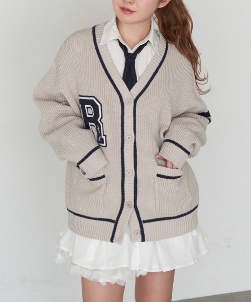 RAY CASSIN（レイカズン）の「レタードカーディガン（カーディガン/ボレロ・レディース・グレー系その他2/ネイビー/アイボリー・FREE）」の10枚目の写真