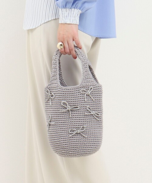 NOLLEY’S（ノーリーズ）の「ビジューリボンコード編みトートバッグ（トートバッグ・レディース・ブラック/ライトグレー・FREE）」の2枚目の写真