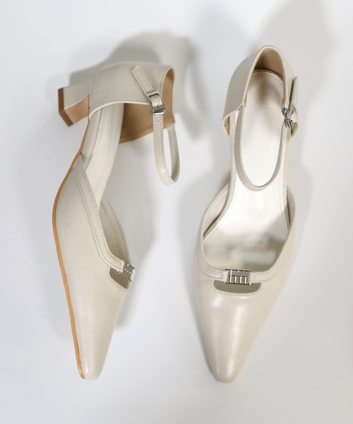 hiamu（ヒアム）の「【着用動画あり・4色展開】ヒアムロゴポイントメリージェーンパンプス/2026 SS NEW COLLECTION（パンプス・レディース・アイボリー/ブラック/シルバー/ブラックミックス・22.5㎝/23.0cm/23.5cm/24.0cm/24.5cm/25.0cm）」の7枚目の写真