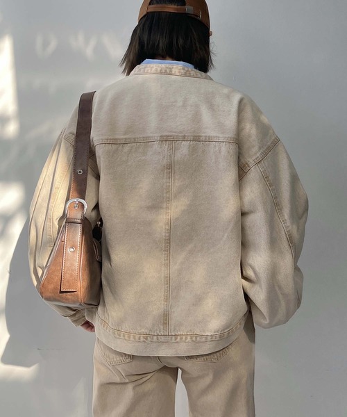 AS KNOW AS plus（アズノゥアズプラス）の「◯ノーカラーオーバーサイズデニムジャケット　セットアップ可能 【UNISEX ITEM】（デニムジャケット・レディース・ネイビー系/イエロー系/ブラック系・FREE）」の7枚目の写真