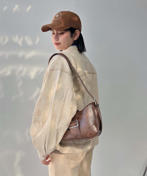 AS KNOW AS plus（アズノゥアズプラス）の「◯ノーカラーオーバーサイズデニムジャケット　セットアップ可能 【UNISEX ITEM】（デニムジャケット・レディース・ネイビー系/イエロー系/ブラック系・FREE）」の6枚目の写真