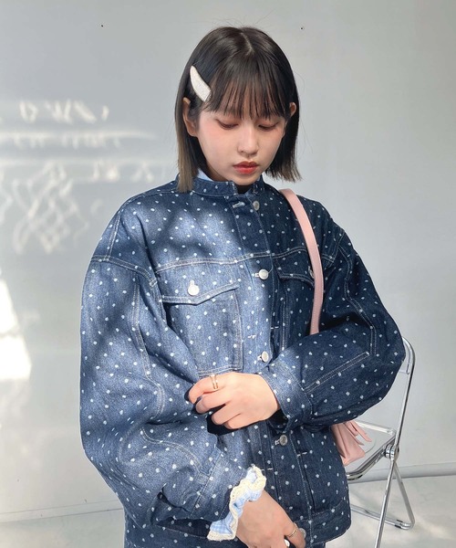 AS KNOW AS plus（アズノゥアズプラス）の「◯ノーカラーオーバーサイズデニムジャケット　セットアップ可能 【UNISEX ITEM】（デニムジャケット・レディース・ネイビー系/イエロー系/ブラック系・FREE）」の12枚目の写真