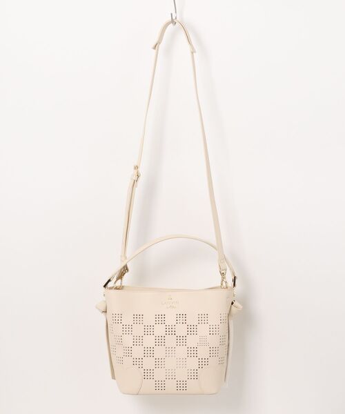 LANVIN en Bleu（ランバンオンブルー）の「ペルフォレ 2wayバッグ（ハンドバッグ・レディース・オフホワイト/ベージュ/ブラック・FREE）」の2枚目の写真