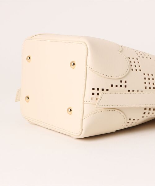 LANVIN en Bleu（ランバンオンブルー）の「ペルフォレ 2wayバッグ（ハンドバッグ・レディース・オフホワイト/ベージュ/ブラック・FREE）」の5枚目の写真