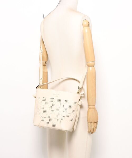 LANVIN en Bleu（ランバンオンブルー）の「ペルフォレ 2wayバッグ（ハンドバッグ・レディース・オフホワイト/ベージュ/ブラック・FREE）」の7枚目の写真