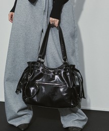 ENVYM | スタッズ エナメル ドロスト ハンドバッグ 【2WAY】(ハンドバッグ)