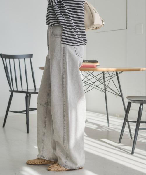 ANGIE（アンジー）の「【セットアップ対応】バレルレッグデニムパンツ（デニムパンツ・レディース・ブルー/ライトグレー/ピンク/イエロー・FREE）」の19枚目の写真