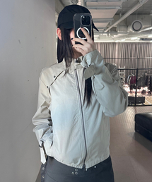 PLACE STUDIO（プレイススタジオ）の「[リニューアル] ハイネックスタンダードストラップビゾポイントブルゾンジップアップジャケット [ベージュ]（デニムジャケット）」