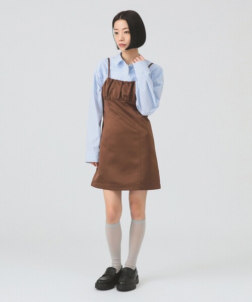 Ray BEAMS（レイビームス）の「サテン ミニ キャミソール ワンピース（ワンピース・レディース・ブラック/ブラウン・0/1）」の4枚目の写真