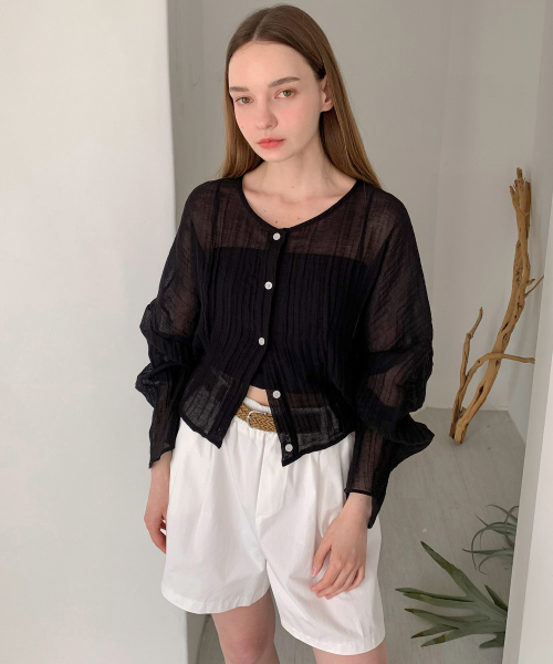 VASCARA(バスカラ)の「Sheer Linkle Round Linen Blouse (3colors)(シャツ/ブラウス・レディース・ブラック/ベージュ/ブラウン・FREE)」の4枚目の写真