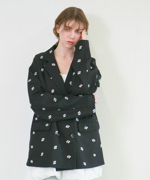 mic by Olu.(ミックバイオルドット)の「< ZOZOTOWN限定 >フラワーエンブロイダリ―ジャケット(テーラードジャケット・レディース・グレー/ブラック・FREE)」の13枚目の写真