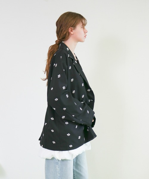 mic by Olu.(ミックバイオルドット)の「< ZOZOTOWN限定 >フラワーエンブロイダリ―ジャケット(テーラードジャケット・レディース・グレー/ブラック・FREE)」の14枚目の写真