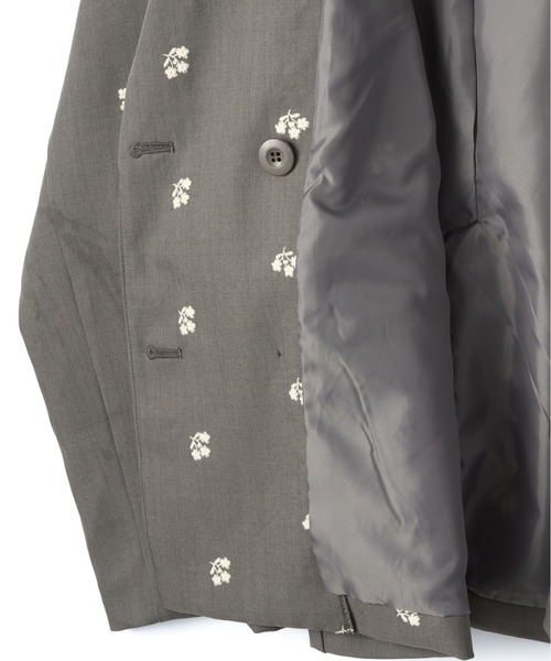 mic by Olu.(ミックバイオルドット)の「< ZOZOTOWN限定 >フラワーエンブロイダリ―ジャケット(テーラードジャケット・レディース・グレー/ブラック・FREE)」の3枚目の写真