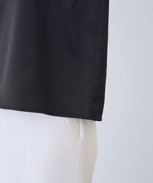 La boutique BonBon（ラブティックボンボン）の「フリルチュールスリーブビジュー釦ブラウス（シャツ/ブラウス・レディース・ブラック/ホワイト・FREE）」の21枚目の写真