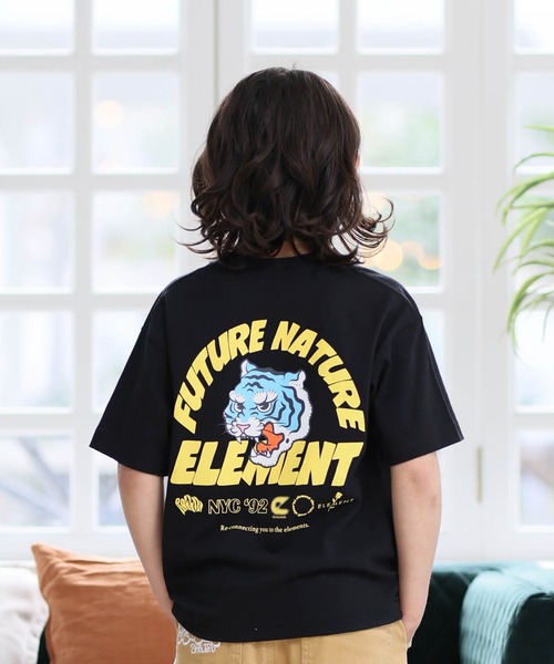 ELEMENT（エレメント）の「ELEMENT/エレメント キッズ 半袖 Tシャツ ロゴ バックプリント BG025258（Tシャツ/カットソー・キッズ・ホワイト/スミクロ/ブラック・130cm/140cm/150cm/160cm）」の2枚目の写真