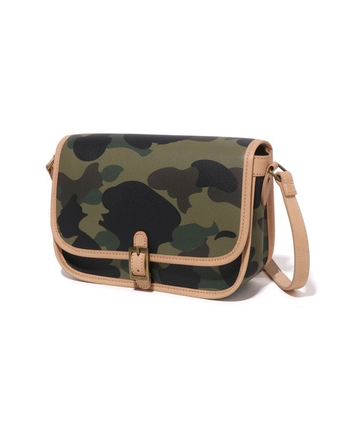 A BATHING APE(アベイシングエイプ)の「1ST CAMO LEATHER SHOULDER BAG(ショルダーバッグ・メンズ・グリーン・FREE)」の3枚目の写真