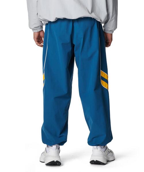 UNDER ARMOUR（アンダーアーマー）の「UAナイロン トラックパンツ（ライフスタイル/メンズ）（その他パンツ・メンズ・ブルー系・L/XL/M/S/3XL/2XL）」の7枚目の写真