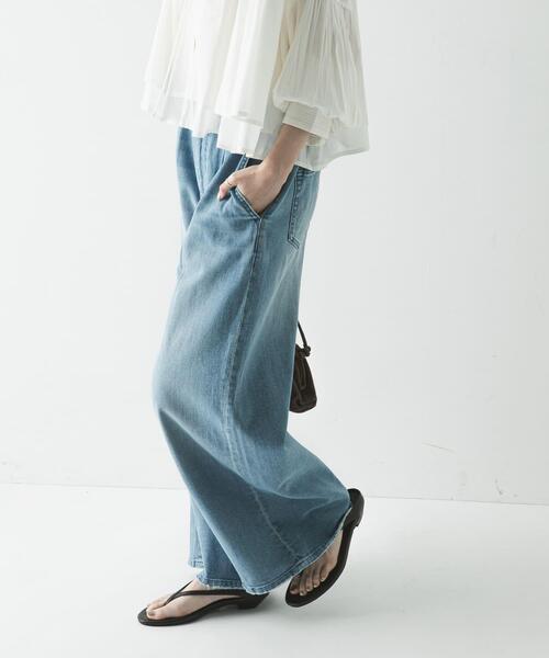 URBAN RESEARCH(アーバンリサーチ)の「『3サイズ展開』綿麻デニムイージーパンツ(デニムパンツ・レディース・ホワイト/ライトブルー・40/38/36)」の19枚目の写真