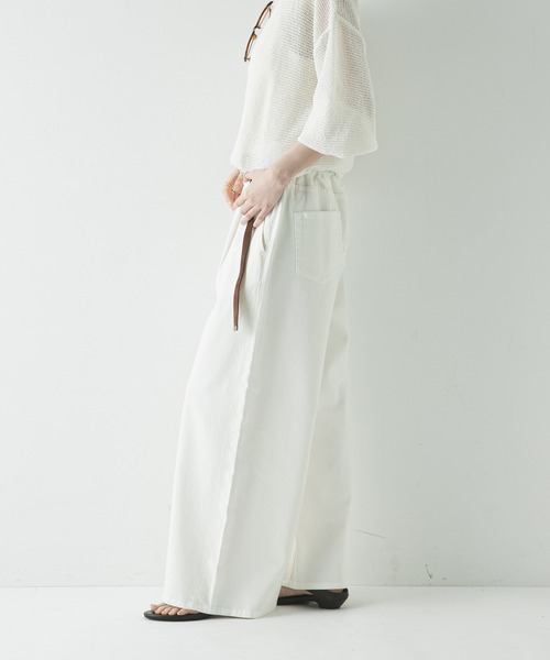 URBAN RESEARCH（アーバンリサーチ）の「綿麻デニムイージーパンツ（デニムパンツ・レディース・ホワイト/ライトブルー・40/38/36）」の8枚目の写真