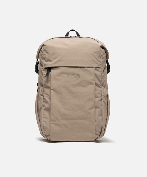 AIGLE(エーグル)の「撥水 ネイバーフッド バッグパック 18L(バックパック/リュック・レディース・ブラウン/ブラック・FREE)」の3枚目の写真