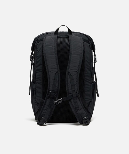 AIGLE(エーグル)の「撥水 ネイバーフッド バッグパック 18L(バックパック/リュック・レディース・ブラウン/ブラック・FREE)」の16枚目の写真