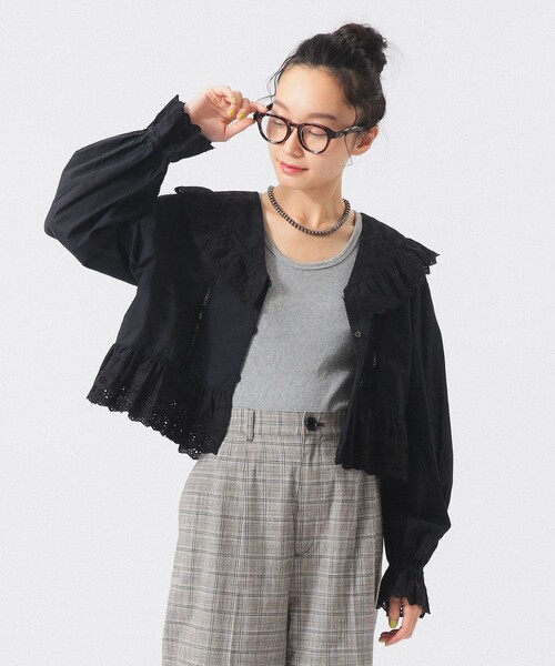 BEAMS BOY(ビームスボーイ)の「カットワーク ブラウス(シャツ/ブラウス・レディース・オフホワイト/ブラック・1/2)」の2枚目の写真