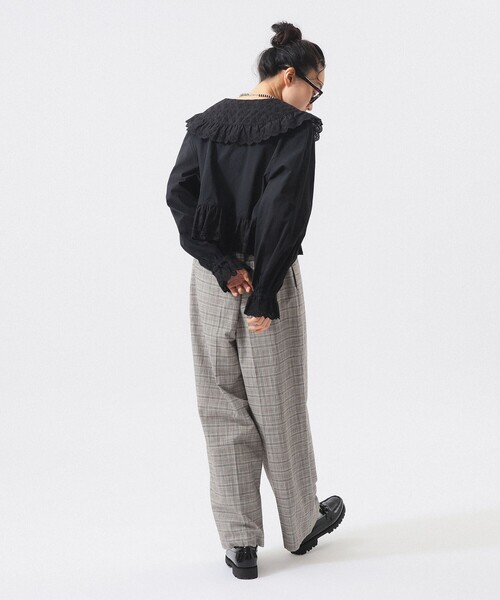 BEAMS BOY(ビームスボーイ)の「カットワーク ブラウス(シャツ/ブラウス・レディース・オフホワイト/ブラック・1/2)」の17枚目の写真