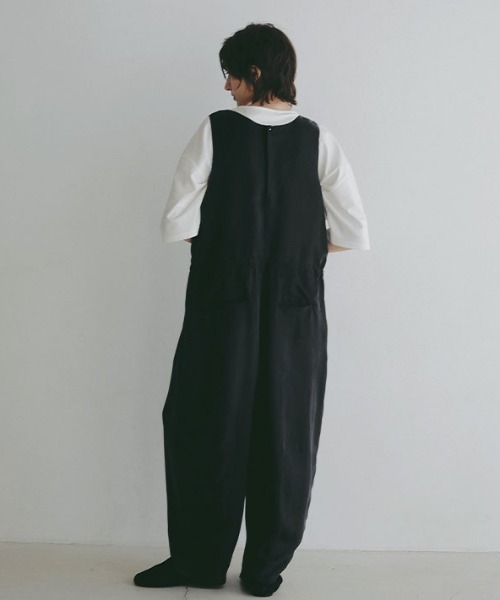 ETRE TOKYO(エトレトウキョウ)の「【先行予約限定 10%OFF】クルーネックキュプラタンクオールインワン(つなぎ/オールインワン・レディース・ブラック/ブラウン・S/M)」の15枚目の写真