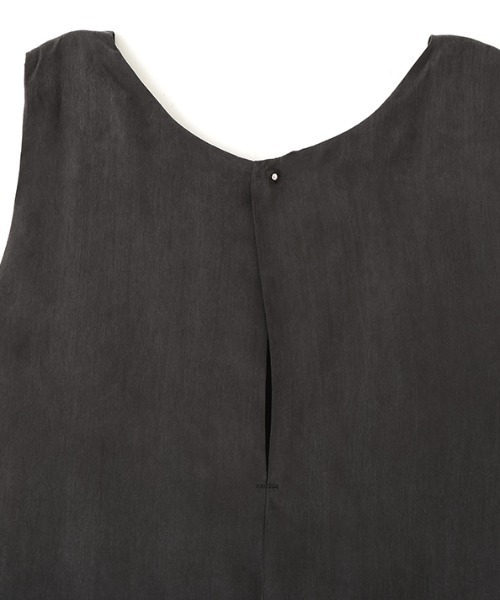 ETRE TOKYO(エトレトウキョウ)の「【先行予約限定 10%OFF】クルーネックキュプラタンクオールインワン(つなぎ/オールインワン・レディース・ブラック/ブラウン・S/M)」の21枚目の写真